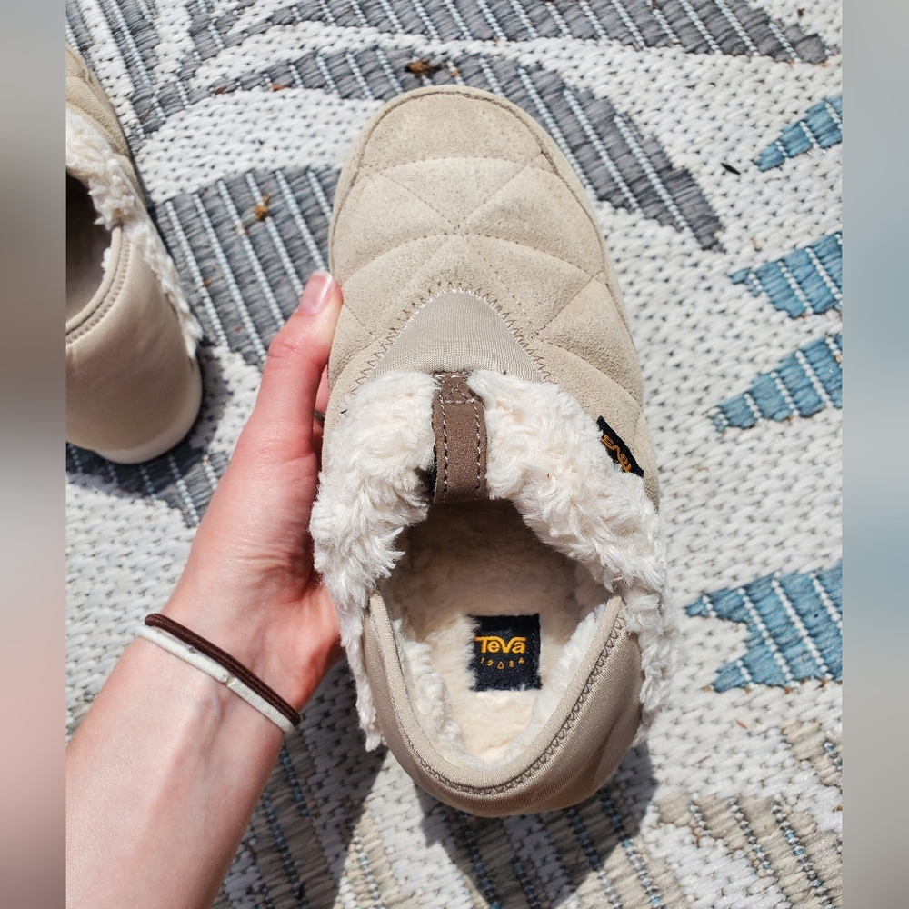 Teva | ReEMBER Plush Slippers - Picture 7 of 9